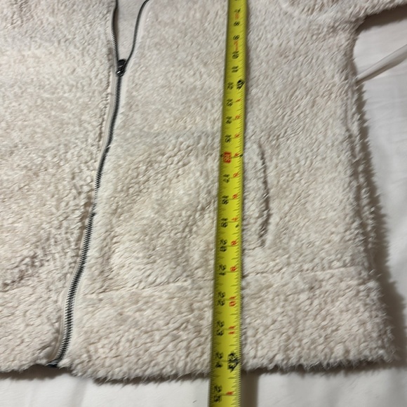 Teddy Sherpa Cream Full Zip Jacket size medium - Picture 5 of 10